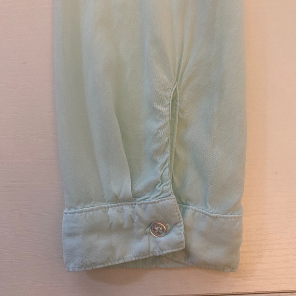 Anthropologie Cloth & Stone Button Down Light Aqua Shirt Size Large - Picture 6 of 13